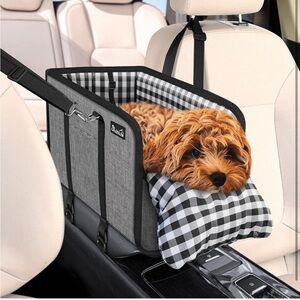 SlowTon console dog car seat for pets up to 11 lbs NWT